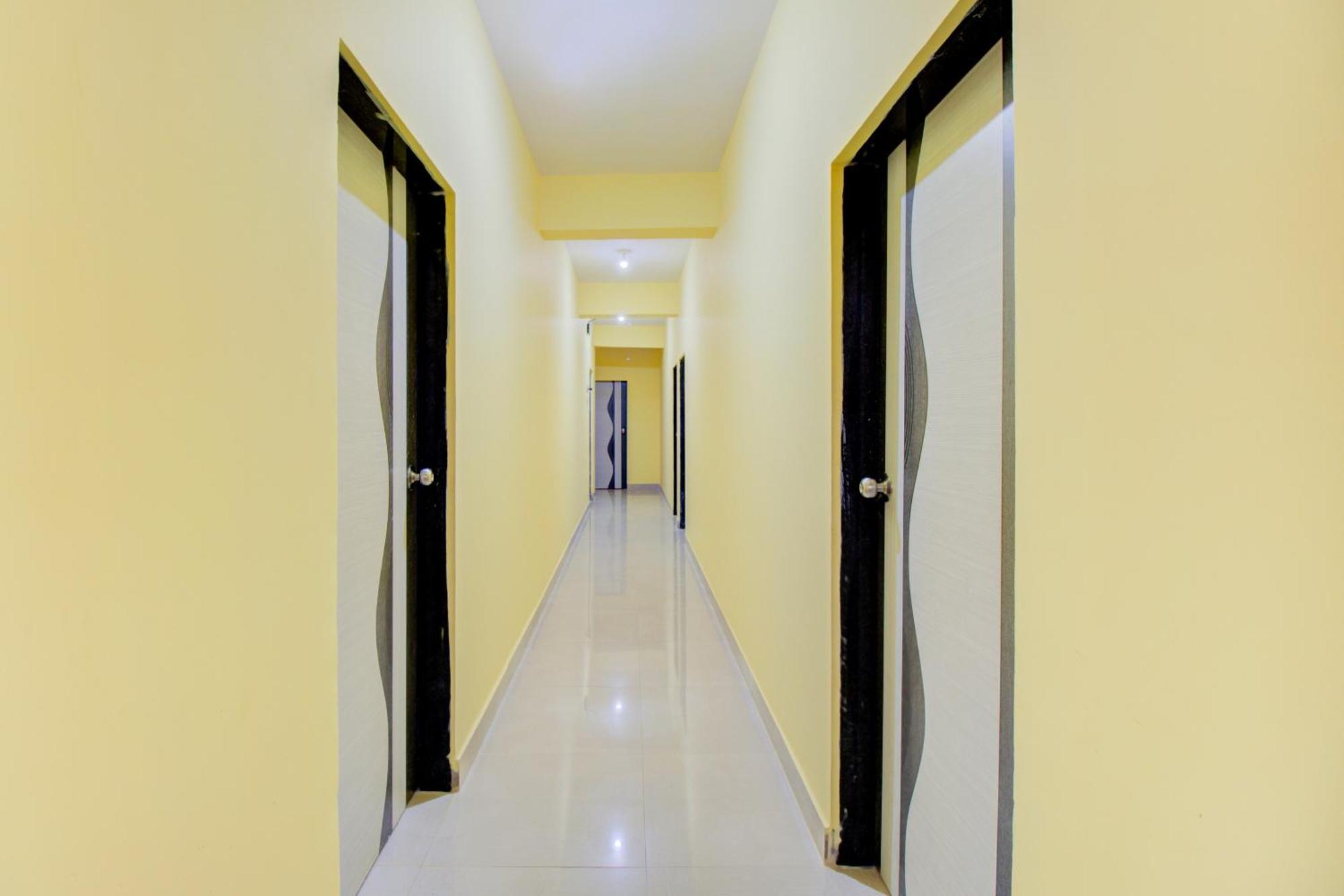 โอโย 67538 ตาเร ฟาร์ม Hotel Titwala ภายนอก รูปภาพ